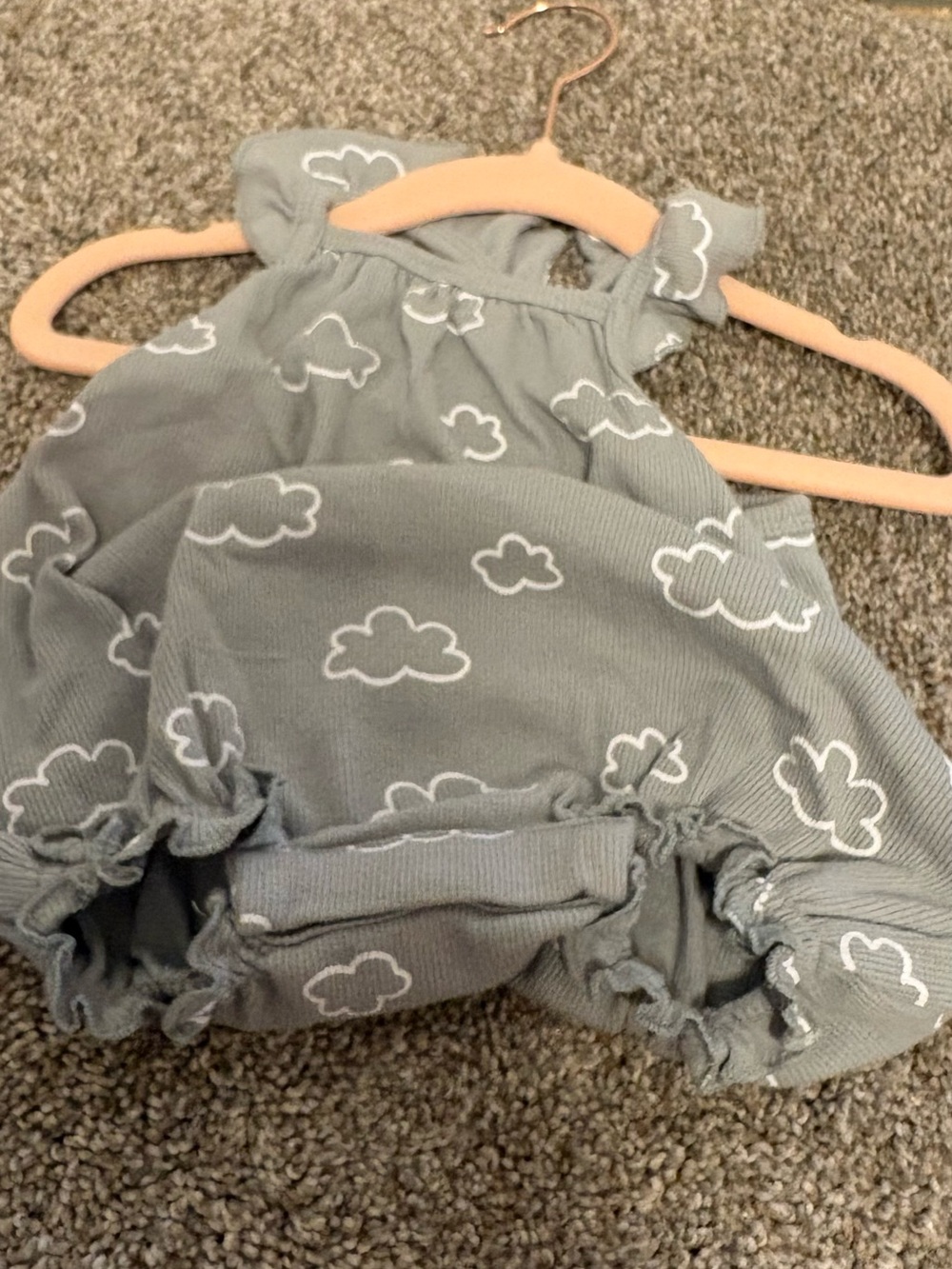 Quincy Mae Ribbed Ruffle Romper - Picture 4 of 4